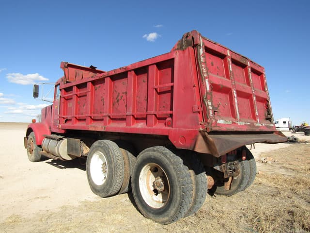 Image of Kenworth W900 equipment image 2