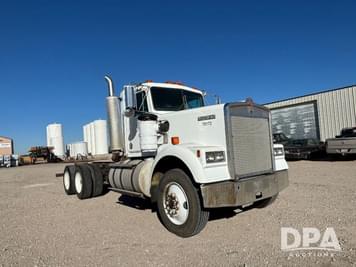 Main image Kenworth W900