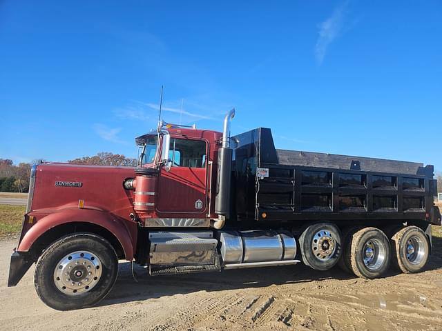 Image of Kenworth W900 equipment image 3