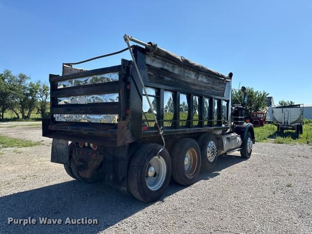 Image of Kenworth W900 equipment image 4