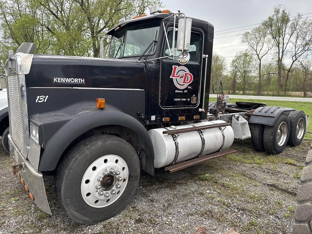 Image of Kenworth W900 Primary image