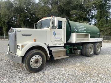 Main image Kenworth W900