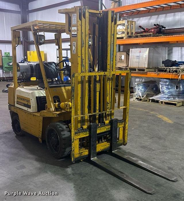 Image of Komatsu FG20S-4 equipment image 2