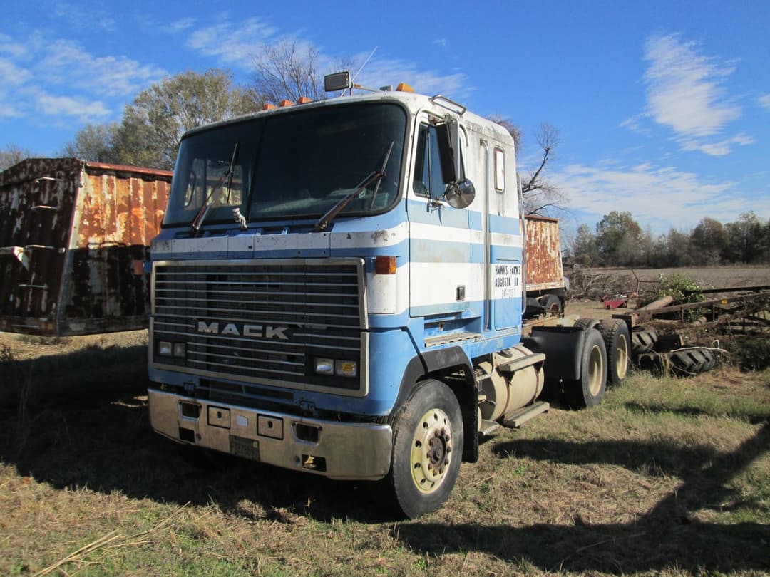 Image of Mack MH613 Primary image