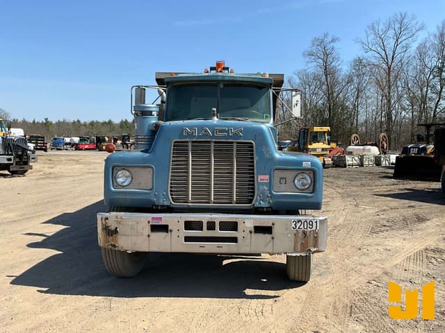Image of Mack R686ST equipment image 1