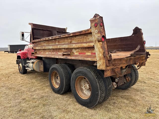 Image of Mack RS686 equipment image 2