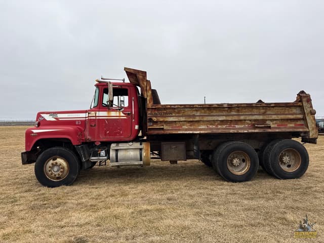 Image of Mack RS686 equipment image 1