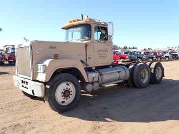 Main image Mack Super Liner