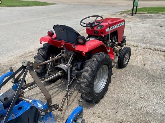 Image of Massey Ferguson 1010 equipment image 4