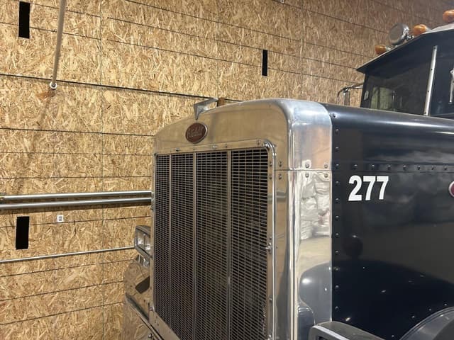 Image of Peterbilt 359 equipment image 2