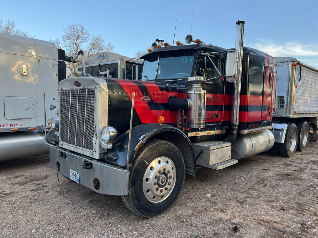 Image of Peterbilt 359 Primary image