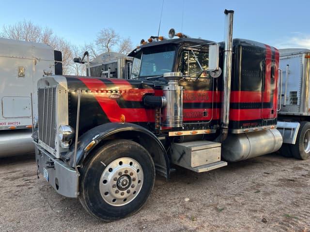 Image of Peterbilt 359 equipment image 1