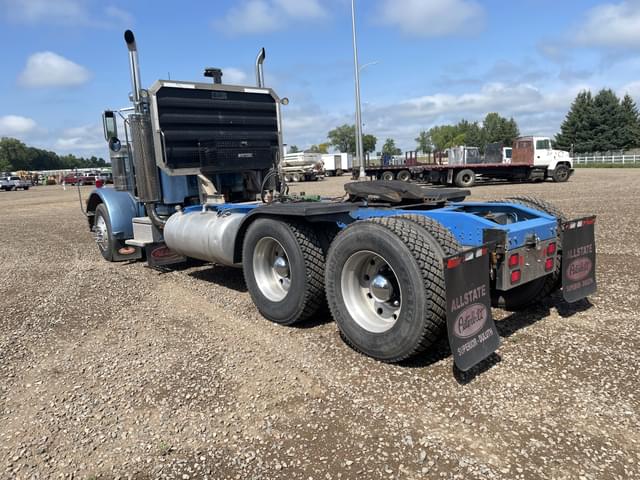 Image of Peterbilt 359 equipment image 2
