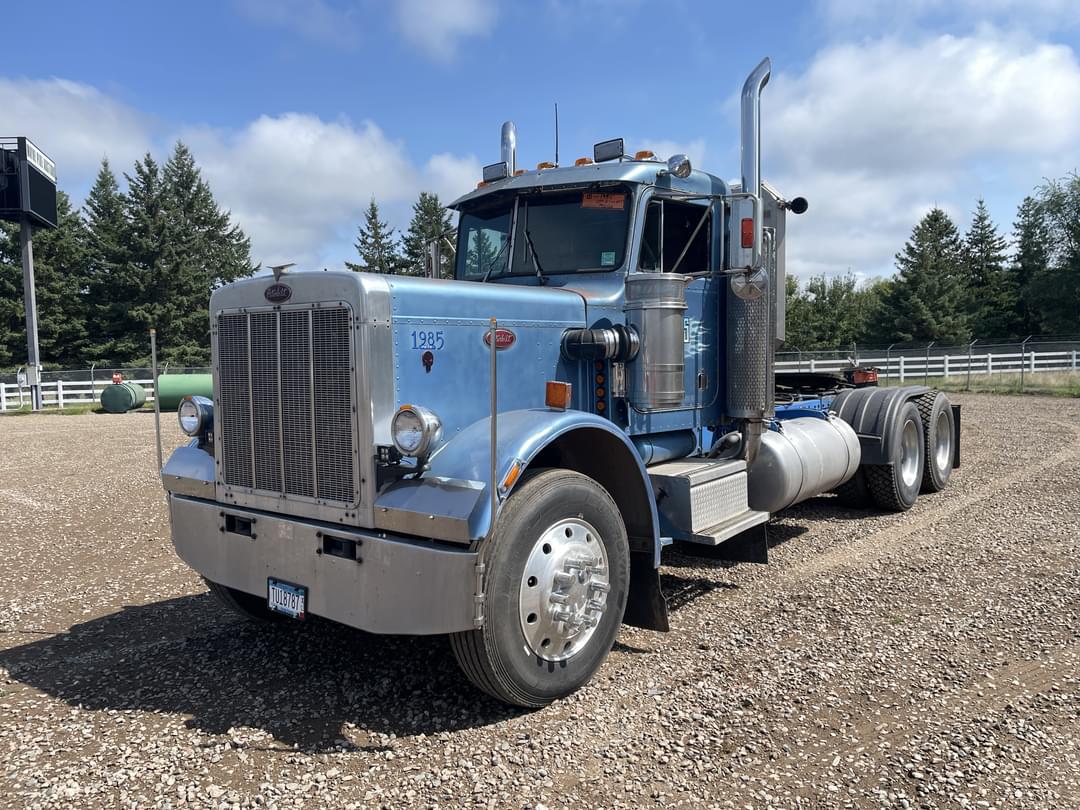 Image of Peterbilt 359 Primary image