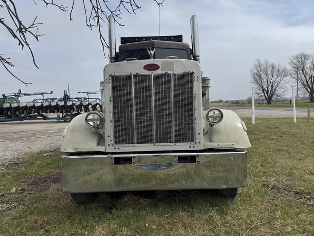 Image of Peterbilt 359EXHD equipment image 4