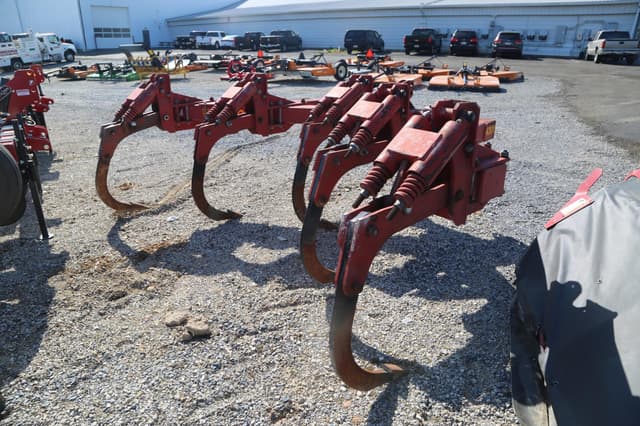 Image of Sunflower 4301 equipment image 3