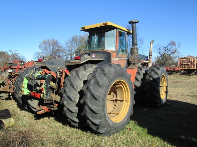 Image of Versatile 856 equipment image 2