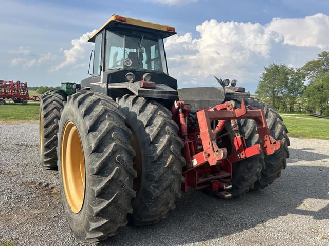 Image of Versatile 856 equipment image 2