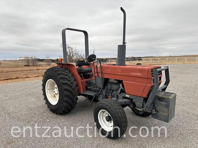 Image of Case IH 485 equipment image 2