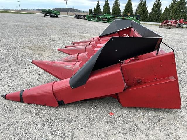 Image of Case IH 1063 equipment image 4