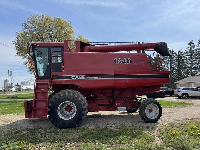 Image of Case IH 1640 equipment image 1