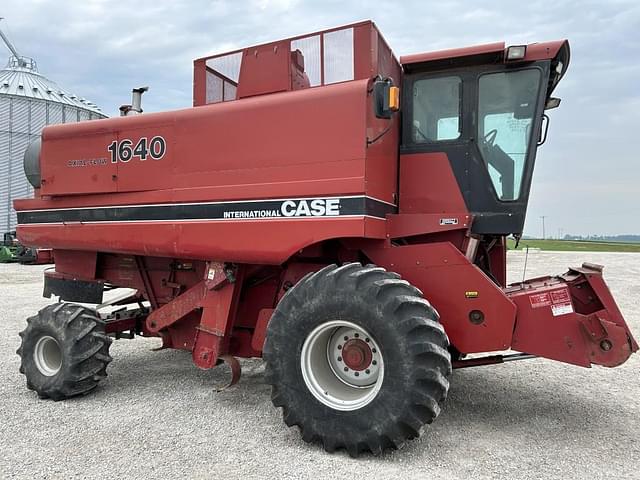 Image of Case IH 1640 equipment image 1
