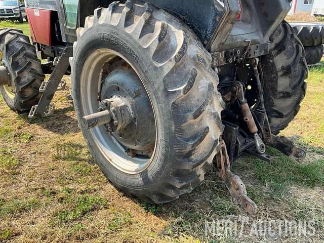 Image of Case IH 1896 equipment image 4