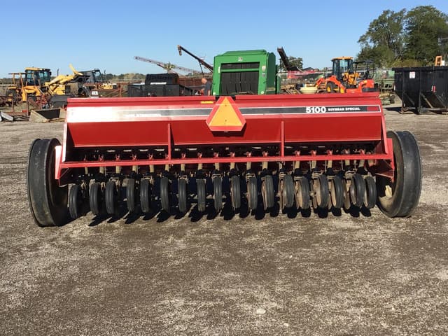 Image of Case IH 5100 equipment image 2