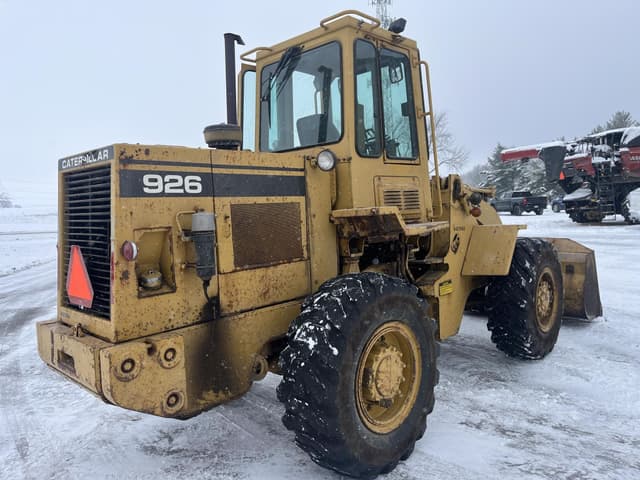 Image of Caterpillar 926 equipment image 2