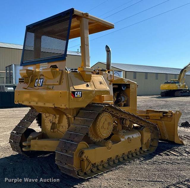 Image of Caterpillar D4H equipment image 4