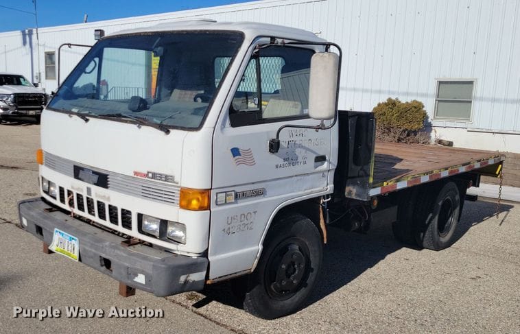 1986 Chevrolet 40 Equipment Image0