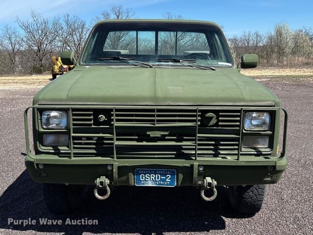 Image of Chevrolet K20 equipment image 1