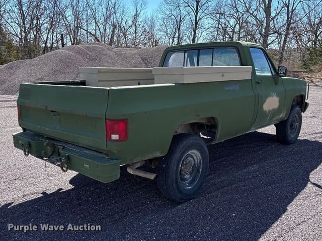 Image of Chevrolet K20 equipment image 4