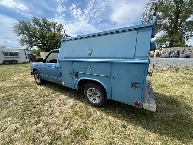 Image of Chevrolet S10 equipment image 2