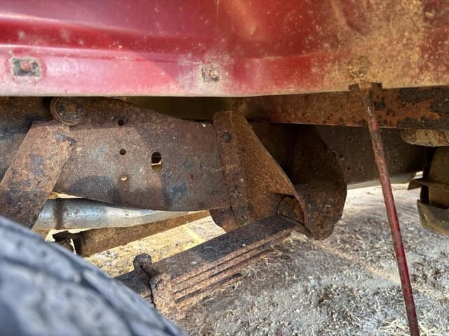 Image of Chevrolet 2500 equipment image 4