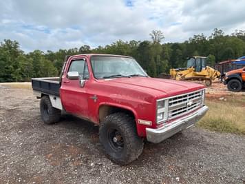 Main image Chevrolet Silverado 10