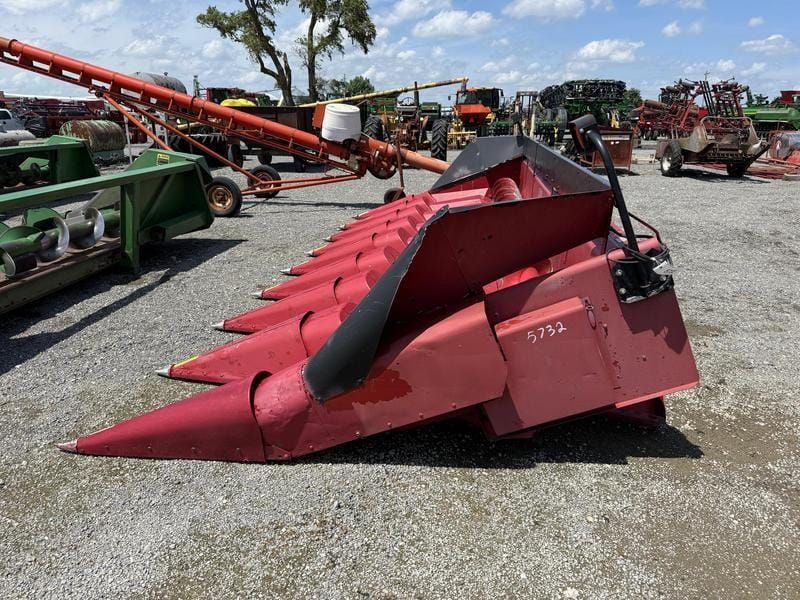 1986 Case IH 1083 Equipment Image0