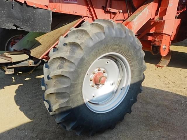 Image of Case IH 1640 equipment image 4