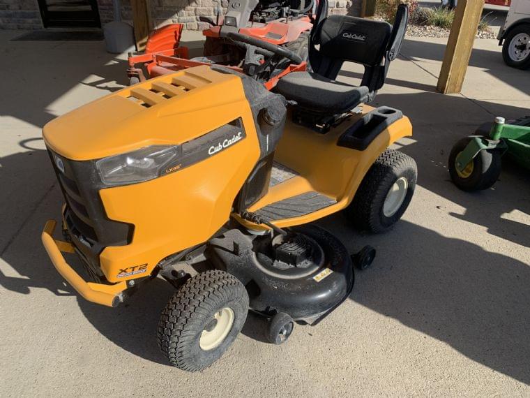 Image of Cub Cadet XT2 LX46 Image 1