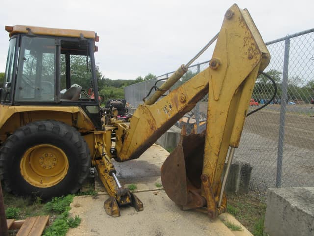 Image of John Deere 410C equipment image 1