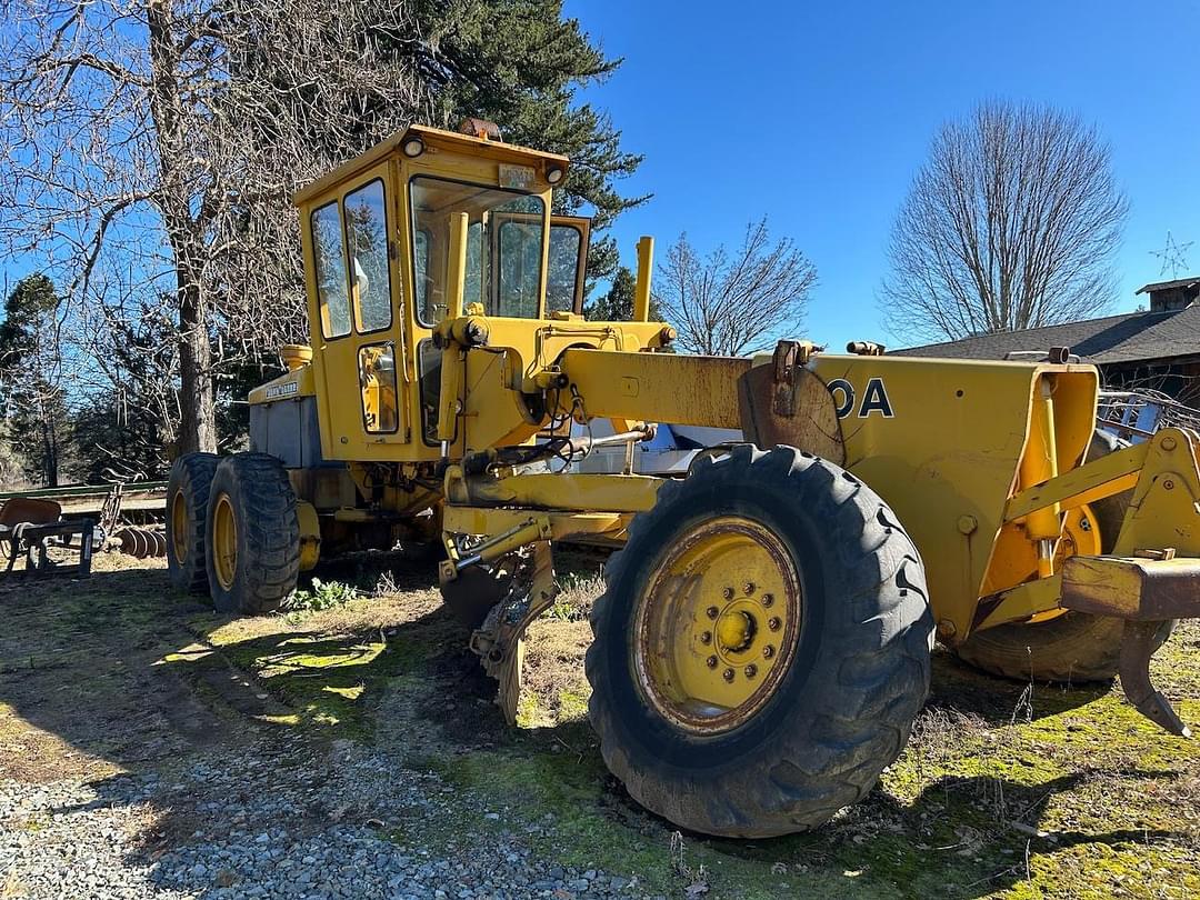 Image of John Deere 570A Primary image