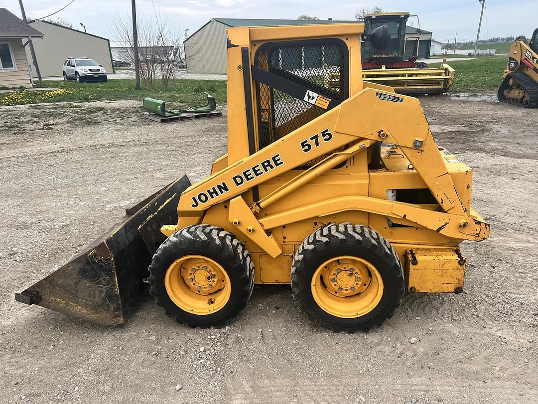 Image of John Deere 575 Primary image