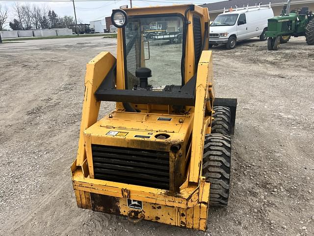 Image of John Deere 575 equipment image 2
