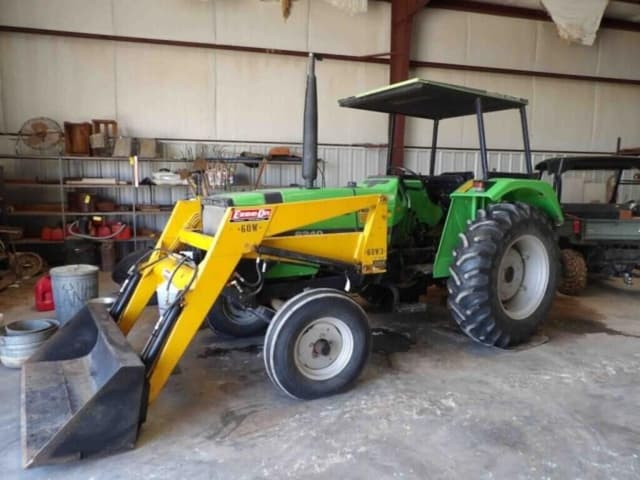 Image of Deutz-Allis 6240 equipment image 2