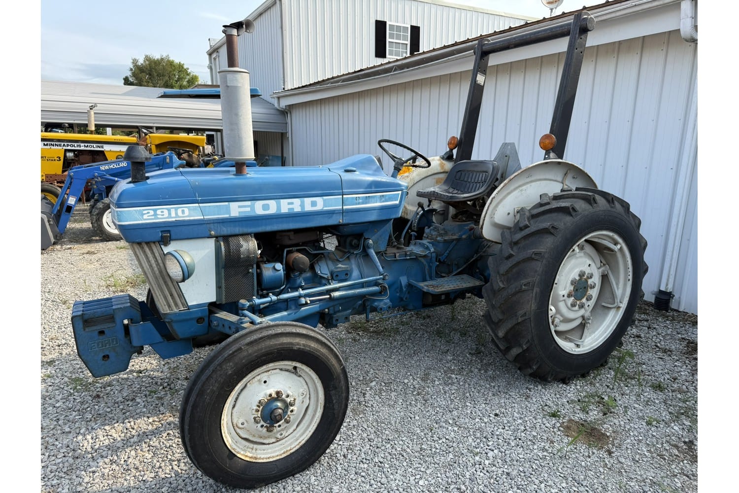 1986 Ford 2910 Equipment Image0