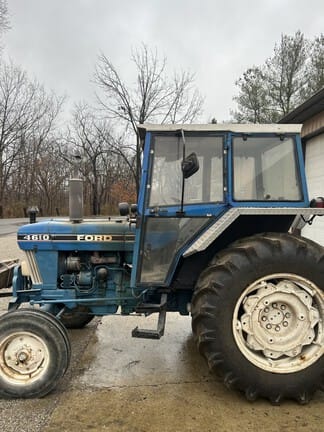 Main image Ford 4610