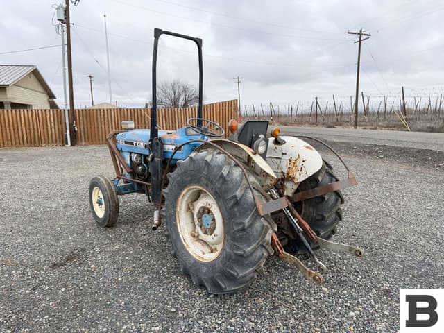 Image of Ford 4610 equipment image 2