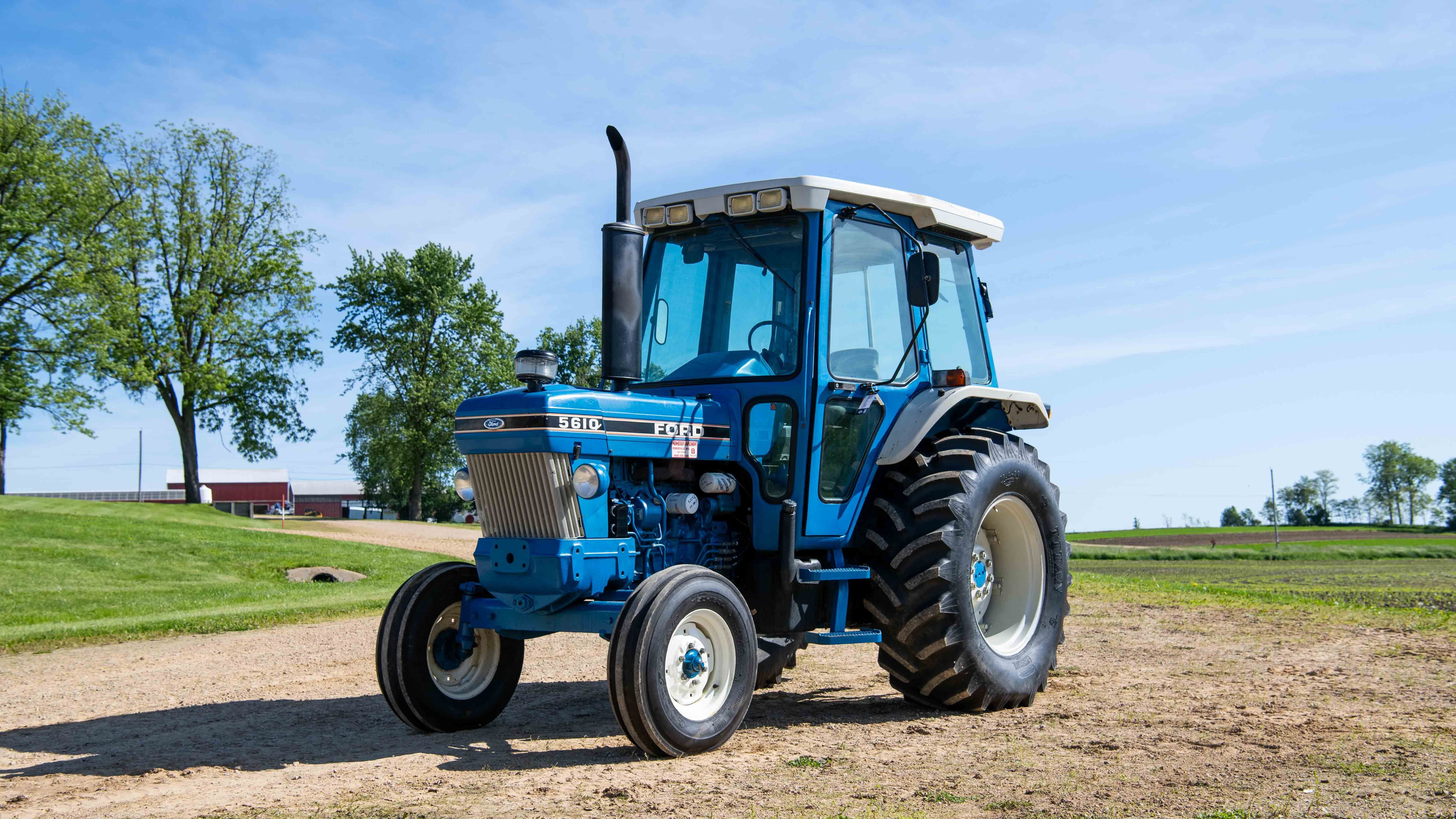 Main image Ford 5610