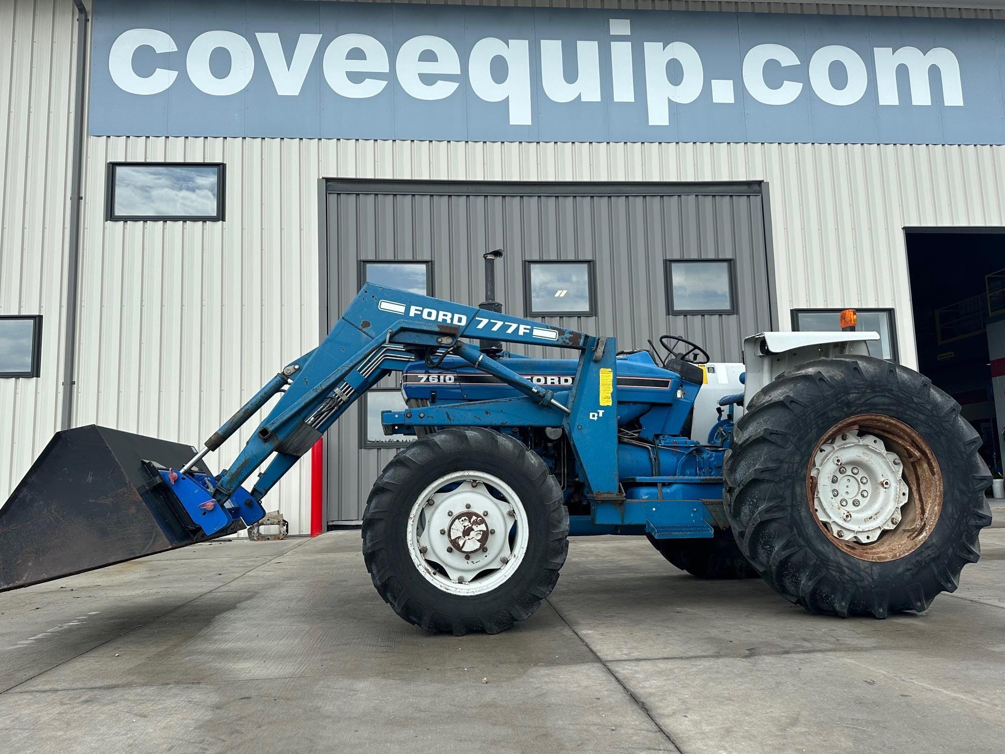 1986 Ford 7610 Equipment Image0