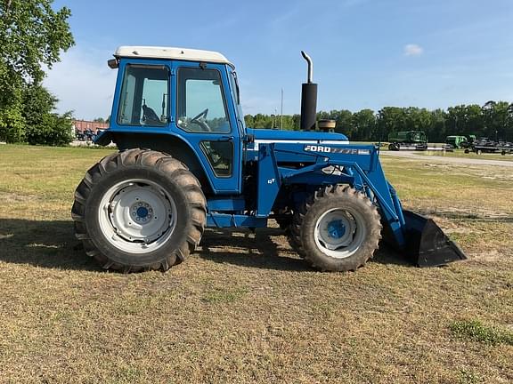 Image of Ford 7710 equipment image 4
